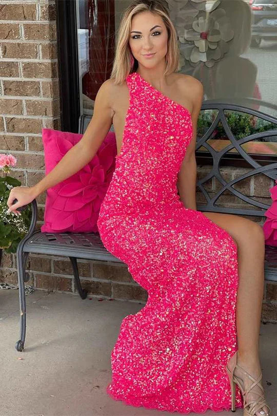 Vestido de fiesta con lentejuelas, un hombro al descubierto y espalda descubierta
